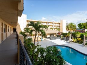 2145 Pierce St 218, Hollywood FL 33020