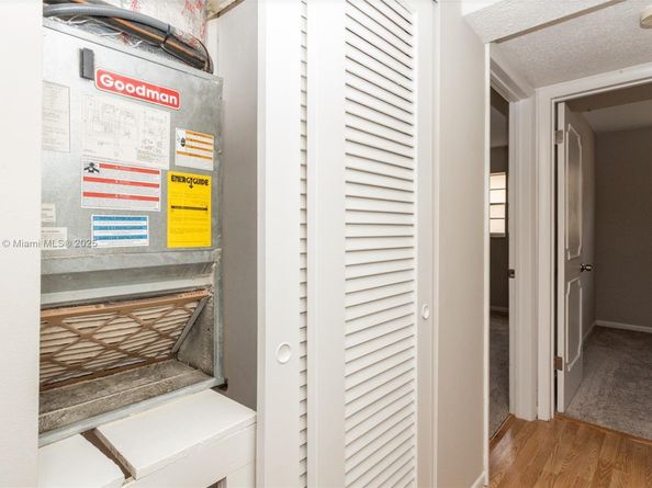 2145 Pierce St 218, Hollywood FL 33020