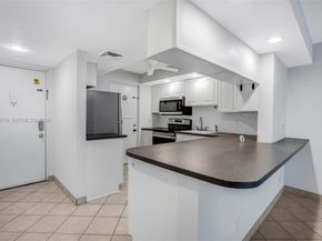 2322 S Cypress Bend Dr 311, Pompano Beach FL 33069
