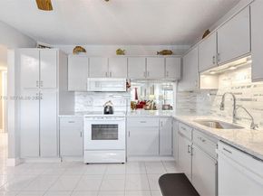 4955 E Sabal Palm Blvd 305, Tamarac FL 33319