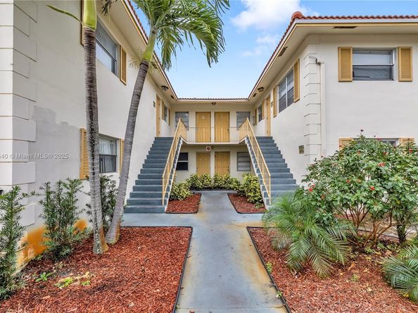 3090 Coral Springs Dr 4, Coral Springs FL 33065