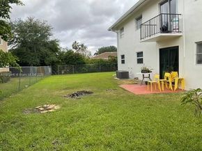 3090 Coral Springs Dr 4, Coral Springs FL 33065