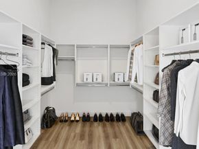 101 Diplomat pkwy 204, Hallandale Beach FL 33009