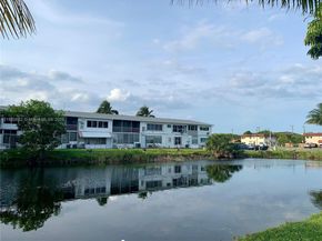 175 NE 203rd Ter 6, Miami Gardens FL 33179