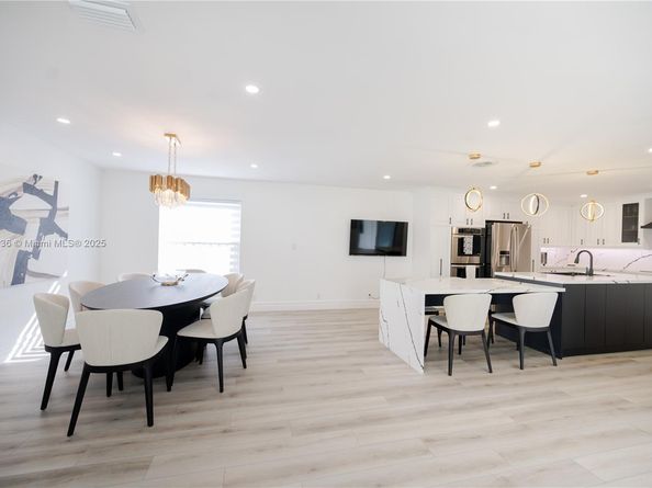 6736 Schooner Ter, Margate FL 33063