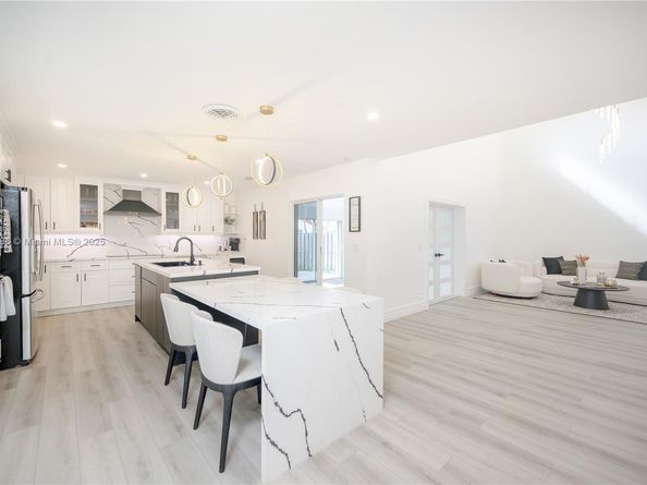 6736 Schooner Ter, Margate FL 33063