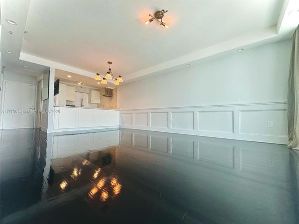 1700 NW N River Dr 805, Miami FL 33125