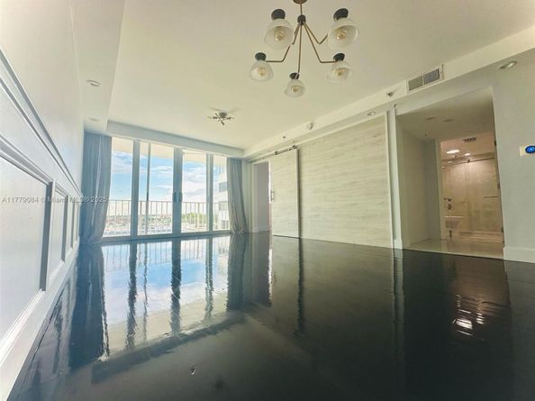 1700 NW N River Dr 805, Miami FL 33125
