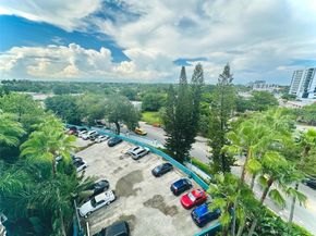 1700 NW N River Dr 805, Miami FL 33125