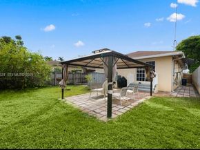 701 NE 6th St, Hallandale Beach FL 33009