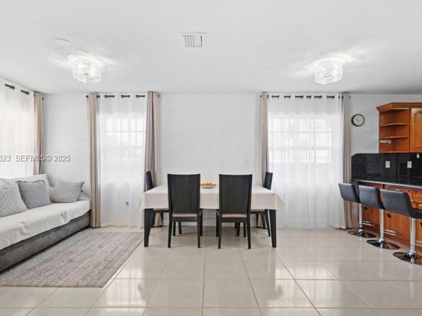 701 NE 6th St, Hallandale Beach FL 33009