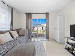 701 NE 6th St, Hallandale Beach FL 33009