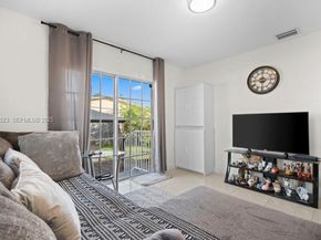 701 NE 6th St, Hallandale Beach FL 33009