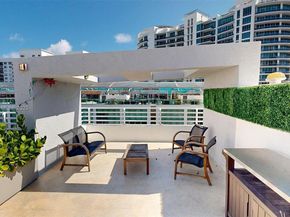 5970 Indian Creek Dr PH4, Miami Beach FL 33140