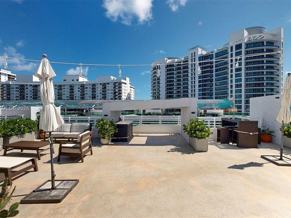 5970 Indian Creek Dr PH4, Miami Beach FL 33140