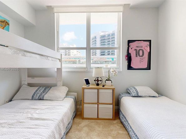 5970 Indian Creek Dr PH4, Miami Beach FL 33140