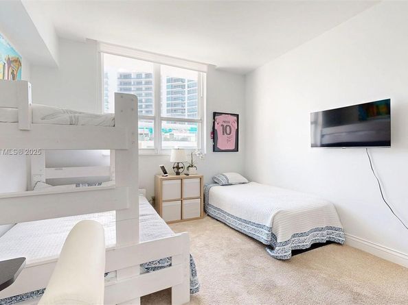 5970 Indian Creek Dr PH4, Miami Beach FL 33140