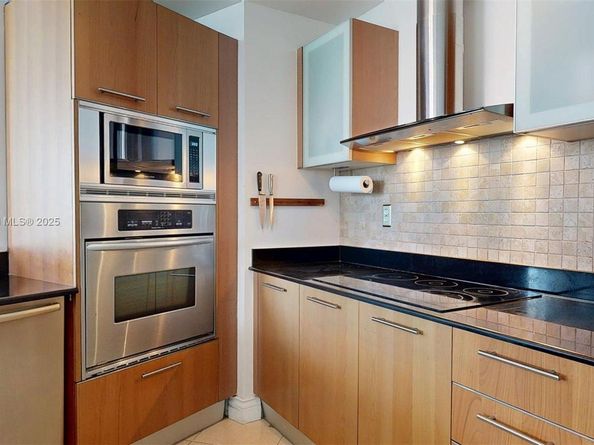 5970 Indian Creek Dr PH4, Miami Beach FL 33140