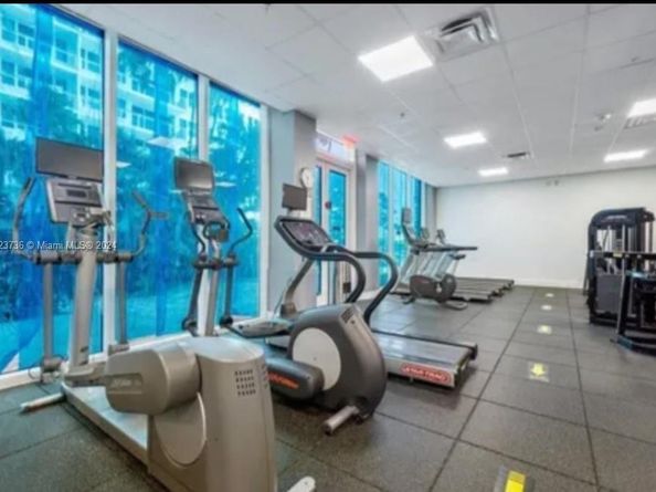 2030 S Ocean Dr 2220, Hallandale Beach FL 33009