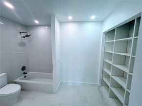 2030 S Ocean Dr 2220, Hallandale Beach FL 33009