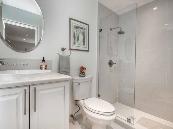 3650 N 36th Ave 2, Hollywood FL 33021