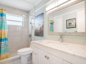 3505 NW 48th Ave 411, Lauderdale Lakes FL 33319