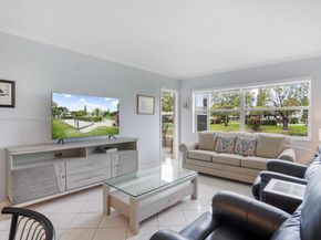 3505 NW 48th Ave 411, Lauderdale Lakes FL 33319