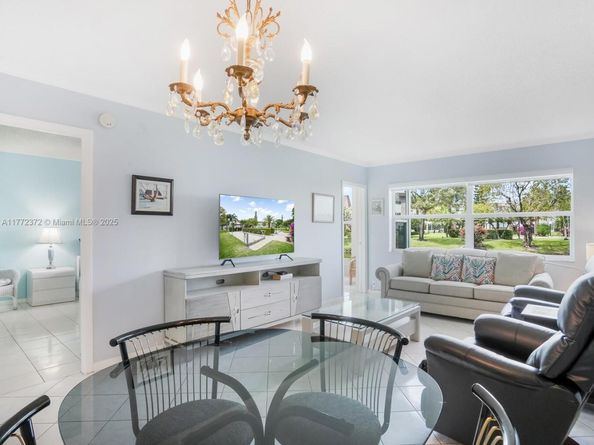 3505 NW 48th Ave 411, Lauderdale Lakes FL 33319