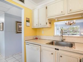 3505 NW 48th Ave 411, Lauderdale Lakes FL 33319