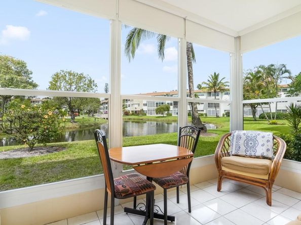 3505 NW 48th Ave 411, Lauderdale Lakes FL 33319