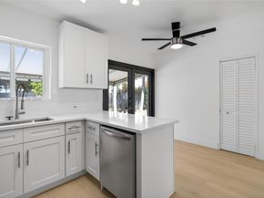 1113 N Victoria Park Rd, Fort Lauderdale FL 33304