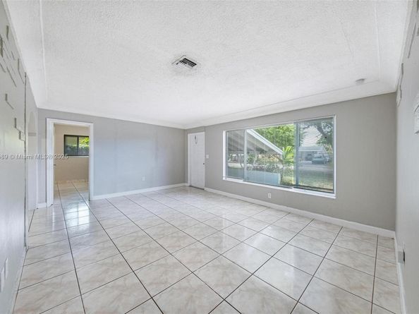 3841 NW 7th Ct, Lauderhill FL 33311