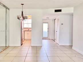 8450 Sunrise Lakes Blvd 111, Sunrise FL 33322