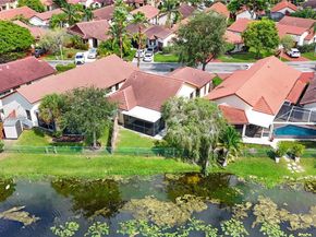 640 SW 113th Ter, Pembroke Pines FL 33025
