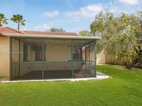 640 SW 113th Ter, Pembroke Pines FL 33025