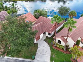 640 SW 113th Ter, Pembroke Pines FL 33025