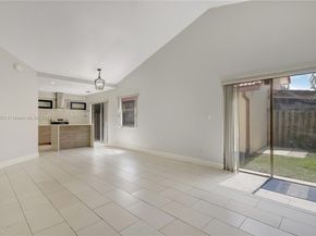 640 SW 113th Ter, Pembroke Pines FL 33025