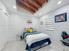7580 SW 29th St, Miami FL 33155