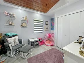 7580 SW 29th St, Miami FL 33155