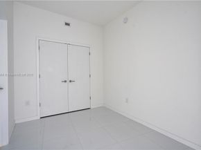 851 NE 1st Ave 2904, Miami FL 33132