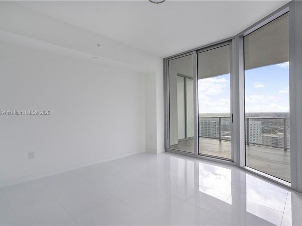 851 NE 1st Ave 2904, Miami FL 33132