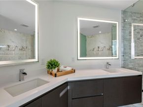 851 NE 1st Ave 2904, Miami FL 33132