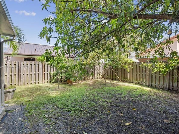 9133 SW 142nd Pl, Miami FL 33186