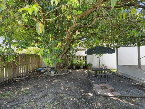 9133 SW 142nd Pl, Miami FL 33186