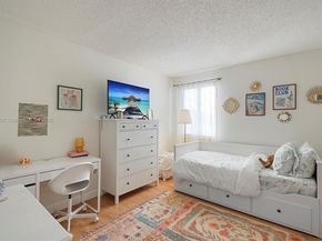 9133 SW 142nd Pl, Miami FL 33186