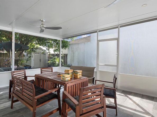 9133 SW 142nd Pl, Miami FL 33186