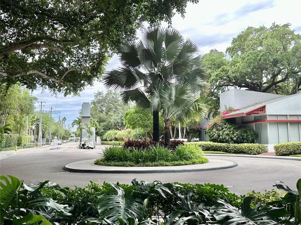 680 NE 64th St A501, Miami FL 33138