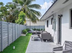 400 NW 40th St, Miami FL 33127
