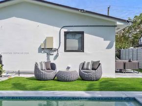 400 NW 40th St, Miami FL 33127