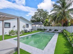 400 NW 40th St, Miami FL 33127